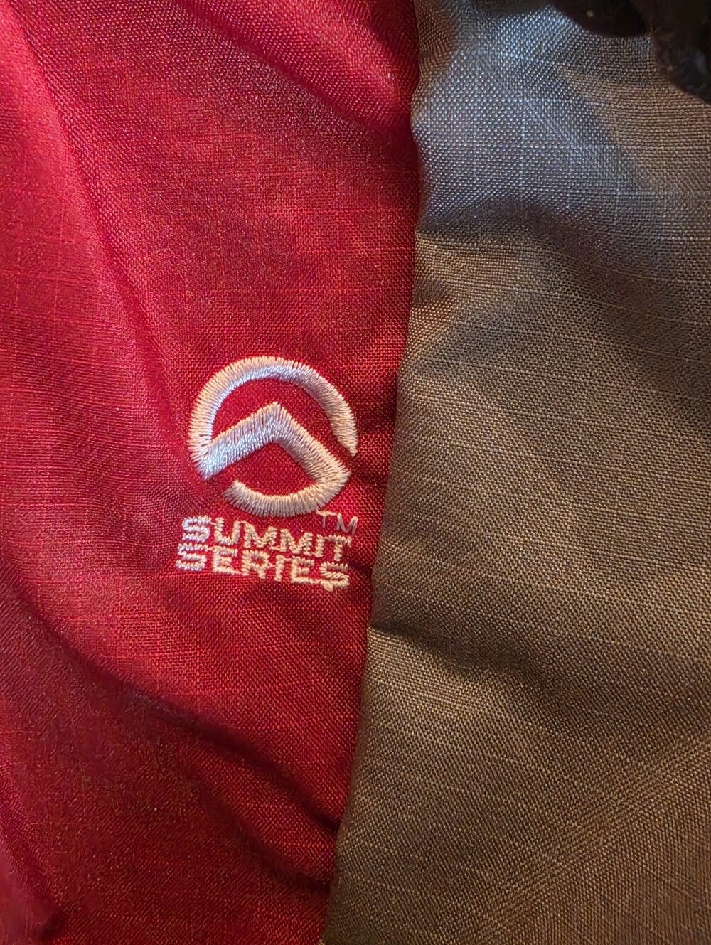 The North Face Verto 32 Centennial Red & Gray Hiking Backpack Pack NWT Light! - Picture 6 of 16